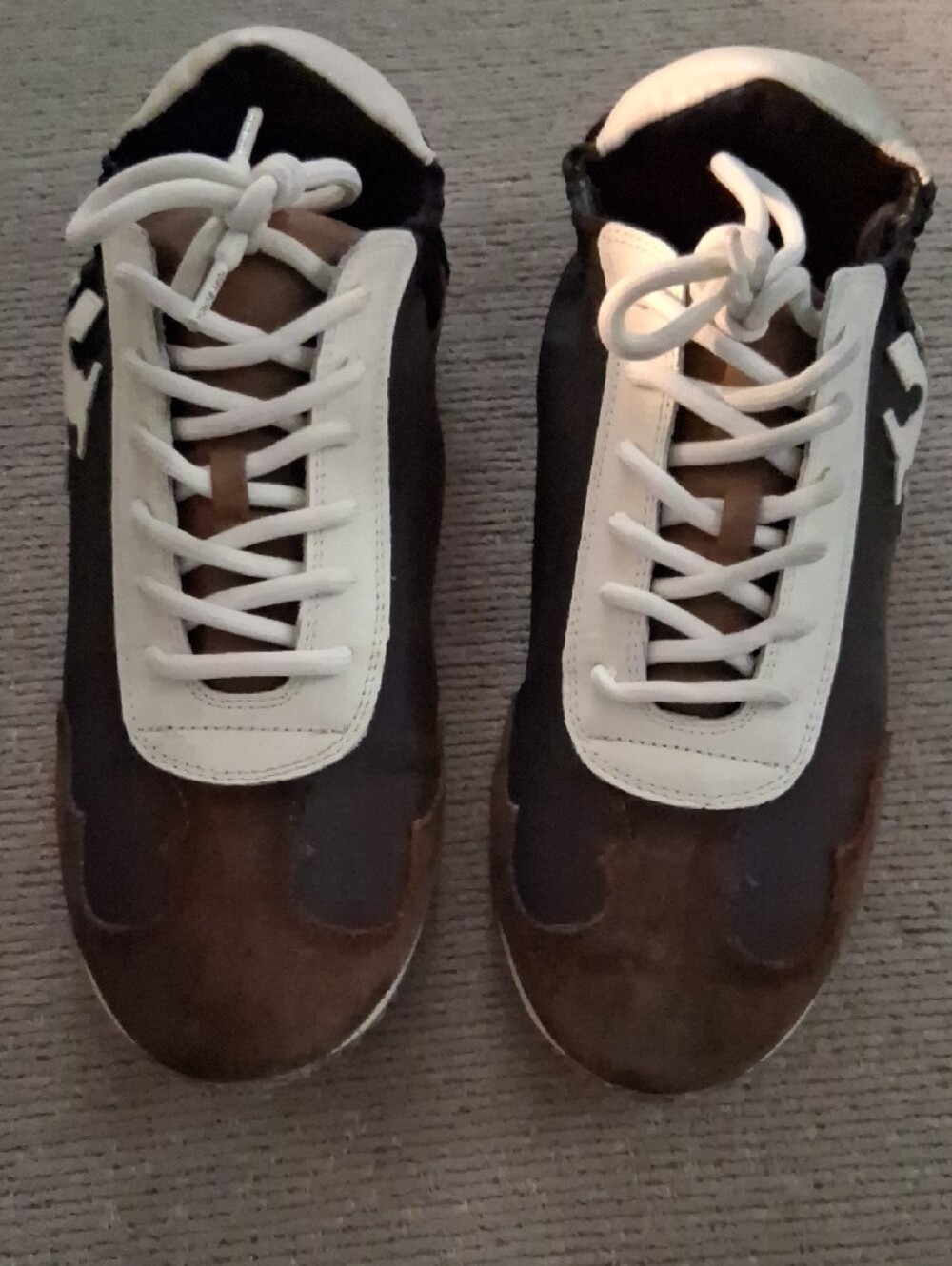 Tory Burch Brown and Black Logo Detail Sneakers - Picture 2 of 11